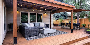 Wood-Deck-with-furniture Wood Deck with furniture